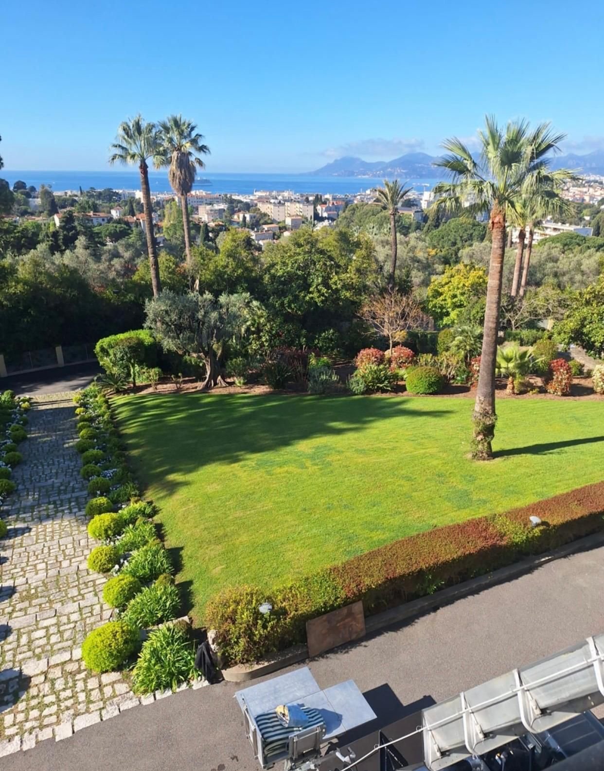 Débarras d'Appartement Suite à une Succession à Nice Fabron - Cas Réel